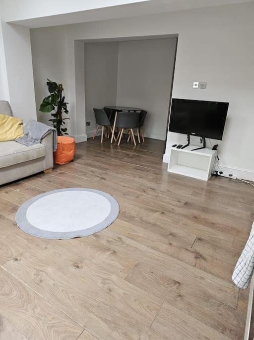 Beautiful Garden Flat Near Central Лондон Екстер'єр фото